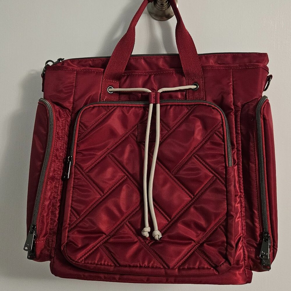 EUC Lug Bustle Tote Bag in Raspberry